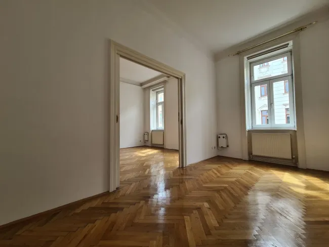 Gemütlicher Altbau | Hohe Räume | Gewerbe möglich - Bild