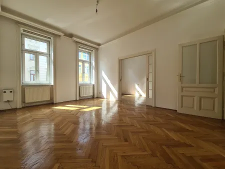 Gemütlicher Altbau | Hohe Räume | Gewerbe möglich