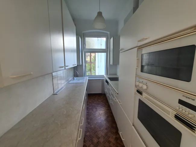 Sonnen-Altbau U3 Johnstraße - Bild