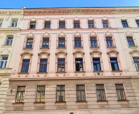 Altbau | Uni-Campus | Zusammenlegung möglich