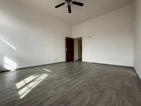 Altbau zum Renovieren | U3 Johnstraße | 2 Zimmer