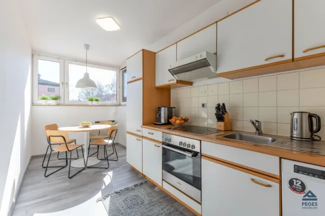 "SUNSHINE": 3-Zimmer-Wohnung mit Balkon und Tiefgarage, Nähe Salzach/ PMU - Bild