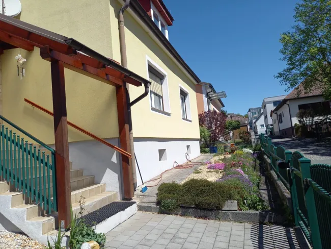 Stadthaus mit entzückenden Garten in Oberwart - Titelbild