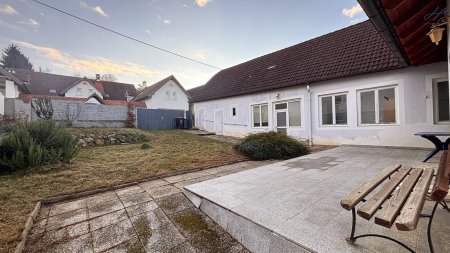 Wohnhaus mit Potenzial, Garten und viel Platz zum Entfalten