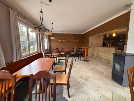 Charmantes Café mit Garten in Bad Schönau zu vermieten!
