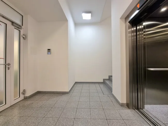 Treppenhaus & Lift