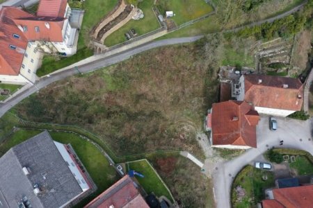 Grundstücke mit Gebäude (Rohbau)