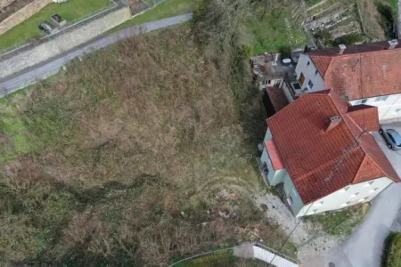 Grundstücke mit Gebäude (Rohbau) - Bild