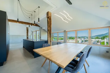 Logenplatz im Salzkammergut: Stilvolles Penthouse mit faszinierendem Panoramablick