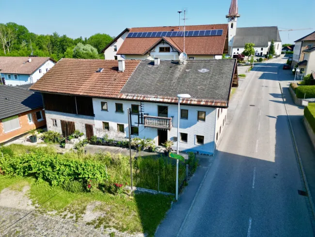 Unschlagbarer Preis in Pattigham: Ihr Sanierungsprojekt mit XXL-Werkstatt! Neuer Preis: € 97.000,- - Bild