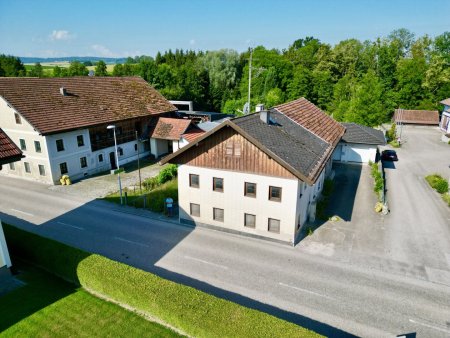 Unschlagbarer Preis in Pattigham: Ihr Sanierungsprojekt mit XXL-Werkstatt! Neuer Preis: € 97.000,-
