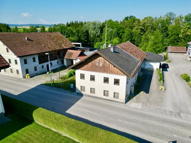Unschlagbarer Preis in Pattigham: Ihr Sanierungsprojekt mit XXL-Werkstatt! Neuer Preis: € 97.000,- - Bild