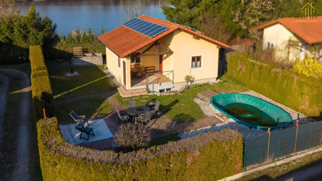 "RESERVIERT" Urlaubsparadies am Puckingersee – Ihr Ferienhaus in erster Reihe zum Wasser - Titelbild