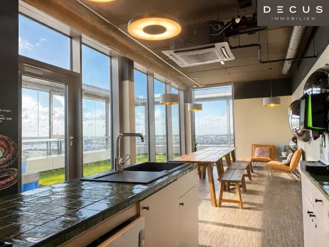 TRIIIPLE | WOHNEN ÜBER DEN DÄCHERN WIENS | EINZIEHEN UND WOHLFÜHLEN | ALL-IN MIETE - Bild