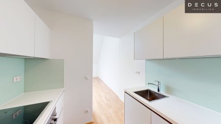 | DACHGESCHOSS | KLIMATISIERT | TOP ANBINDUNG |