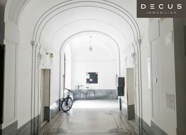 | Helle Altbaubürofläche | in unmittelbarer Nähe WIEN MITTE - Bild