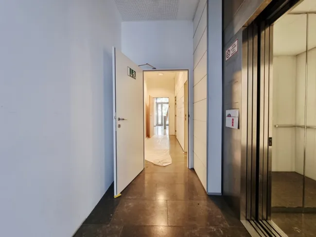 Treppenhaus / Lift