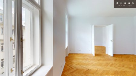 | ERSTBEZUG NACH SANIERUNG | HELLE RÄUME | FREIFLÄCHE