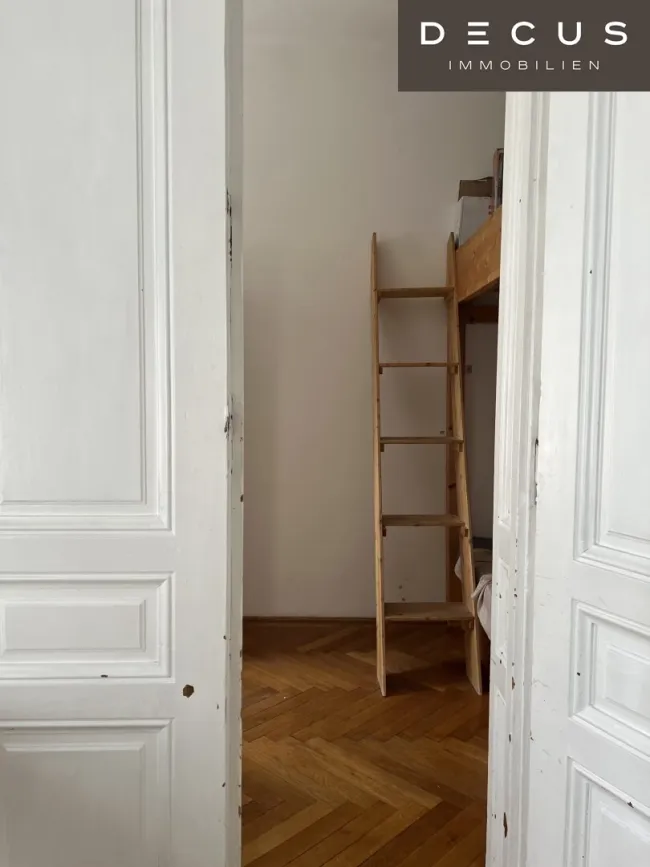 Durchgang zum zweiten Raum /Schlafzimmer