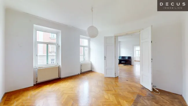 | ALTBAU FLAIR | HELLE ECK-WOHNUNG | VIEL POTENTIAL | - Bild