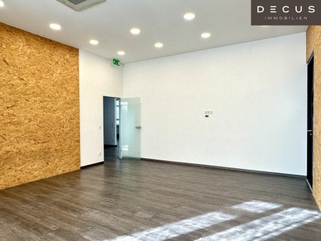 | Gekühltes stylisches Büro | INNENHOFGEBÄUDE (reserviert)