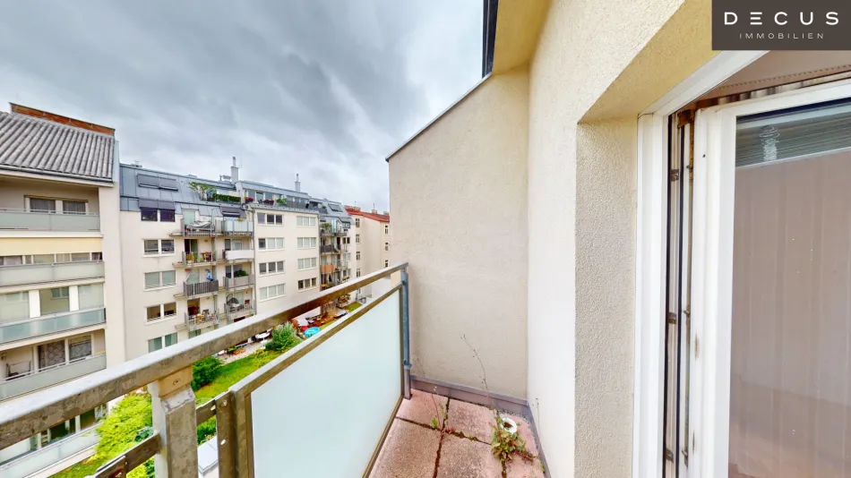 | TERRASSE | BJ 1966 | SANIERUNGSBEDARF | WESTSEITIG | - Titelbild
