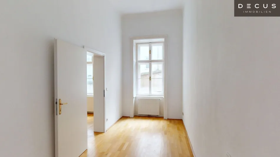 3,6 METER RAUMHÖHE | INNENHOF AUSRICHTUNG | ALTBAU - Bild