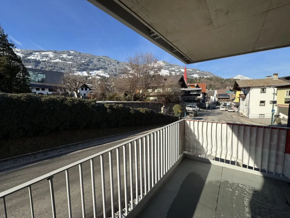 Moderne 3-Zimmer-Wohnung mit Terrasse in Fügen, Tirol – Ihr neues Zuhause! - Bild