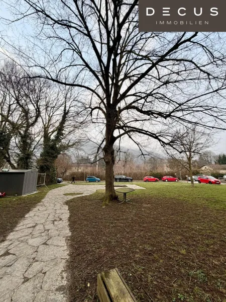 BAUGRUND IN ZENTRALER PURKERSDORFER LAGE
