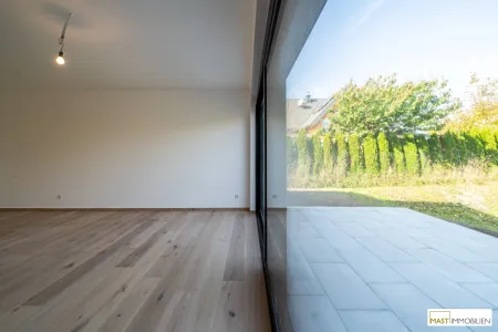 Verlängerte Bauträgergarantie inklusive! Sofort bezugsfertige Doppelhaushälfte mit Blick auf das Wasser und 464 m2 Grundfläche!