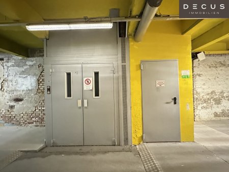 | LAGER/MAGAZIN | unmittelbare Nähe zu WIEN MITTE