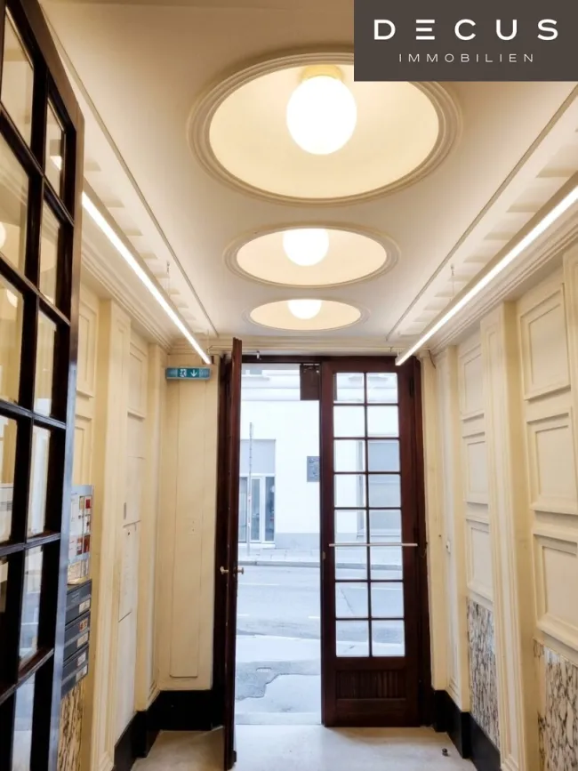 | NÄHE LANDESGERICHT | ab sofort - gekühltes Altbaubüro | ERSTBEZUG nach Sanierung - Bild