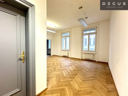 | NÄHE LANDESGERICHT | ab sofort - gekühltes Altbaubüro | ERSTBEZUG nach Sanierung