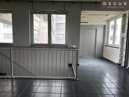 | DONAUFELDERHOF | NÄHE U1 KAGRAN | Lager- und Büroflächen