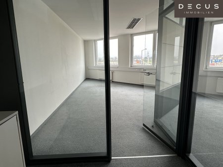 | DONAUFELDERHOF | NÄHE U1 KAGRAN | Lager- und Büroflächen