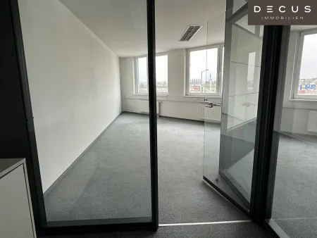 | DONAUFELDERHOF | NÄHE U1 KAGRAN | Lager- und Büroflächen