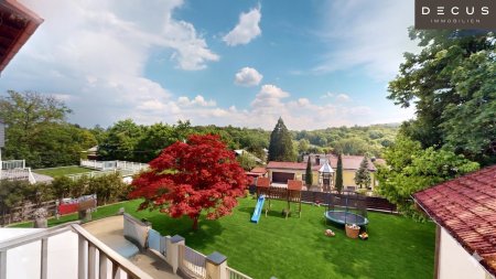 ZWEIFAMILIENHAUS IN GRÜN-RUHELAGE MIT GROSSEM GARTEN UND WEITBLICK