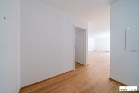 Sofort beziehbare Erdgeschosswohnung mit großzügiger Terrasse!