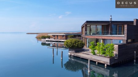 SEEVILLA IN ERSTER REIHE MIT WEITBLICK UND INFINITY-POOL