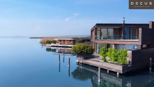 SEEVILLA IN ERSTER REIHE MIT WEITBLICK UND INFINITY-POOL - Titelbild