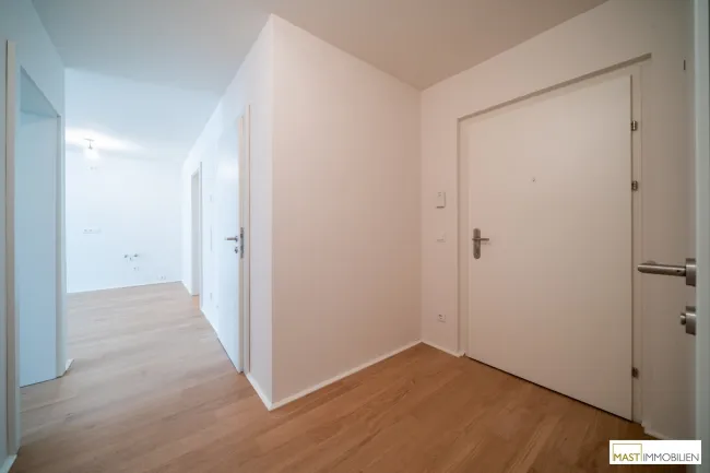 Provisionsfreie 3 Zimmer Wohnung mit Loggia - Beziehbar ab sofort! - Bild