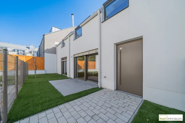 Reihenhaus mit Garten und Geothermie zum Heizen und Kühlen! - Titelbild