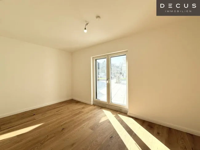 | ERSTBEZUG | 3 ZIMMER | GROSSES WOHNZIMMER | WIEN-SÜD | FERTIGGESTELLT - Titelbild