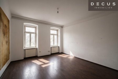 SANIERUNGSBEDÜRFTIG | 2 ZIMMER ALTBAU-WOHNUNG | SCHÖNES ZINSHAUS