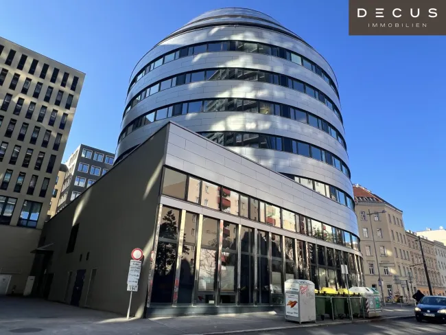 | Town Town | CB 10 - Moderne Büro-, Geschäfts- & Lagerflächen - Bild