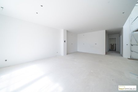 *ANLEGERPREIS*Absolutes Unikat Provisionsfreie 5-Zimmer Dachgeschosswohnung mit über 160 qm Freifläche unweit des Donauzentrums!