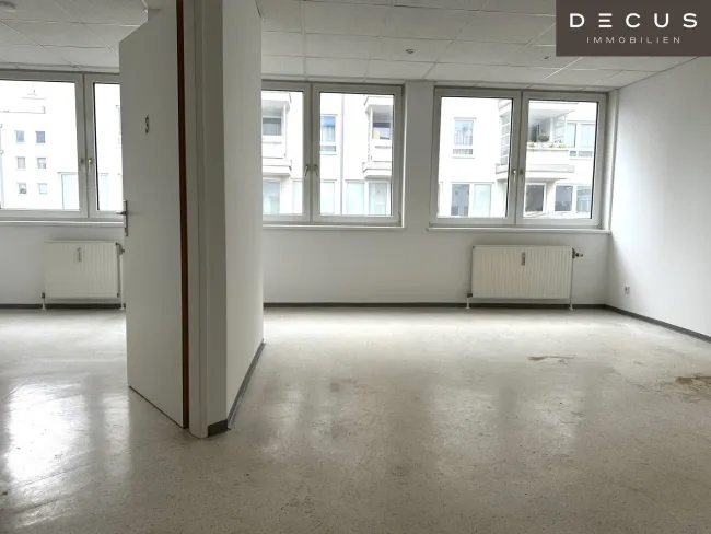 | BÜRO | ORDINATION | ARBEITEN BEIM MARCHFELDKANAL - Bild