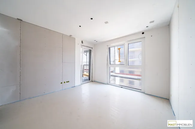 *ANLEGERPREIS* Provisionsfreie 2-Zimmer Wohnung im 5. Stock unweit des Donauzentrums! - Bild