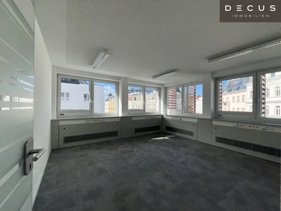 5. OG - Ausblick Eckbüro
