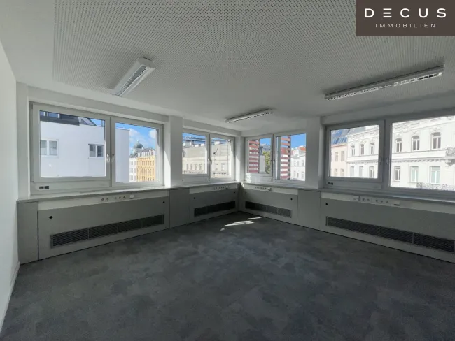 5. OG - Ausblick Eckbüro